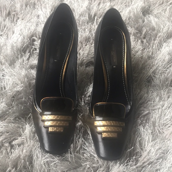 Authentic Louis Vuitton jeweled heel 38 - Picture 2 of 8